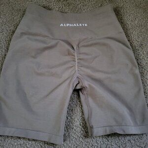 Alphalete Amplify Shorts Chai